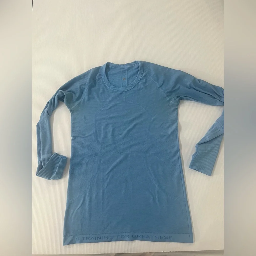 Women’s Lululemon light blue long Sleve